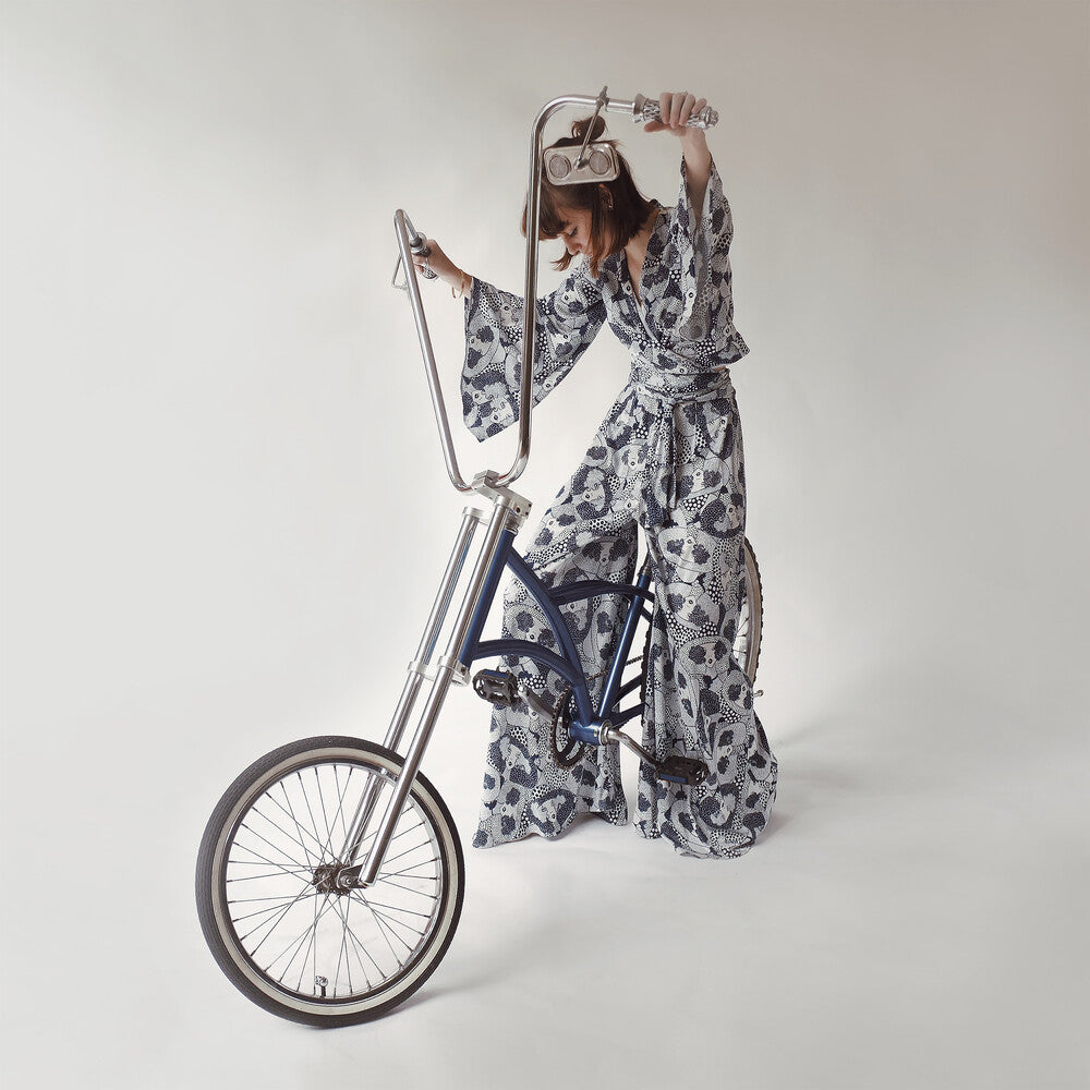 the album cover for Faye Webster - Faye Webster (Blk) (Can)