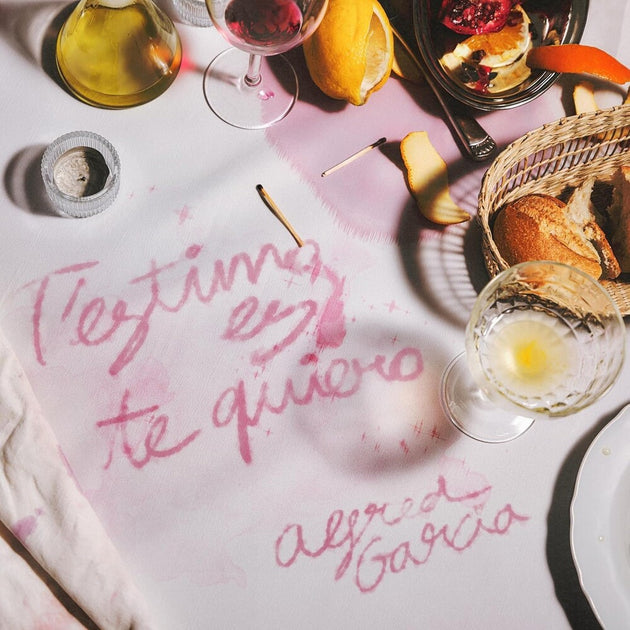 the album cover for Alfred García - T'estimo Es Te Quiero (Spa)